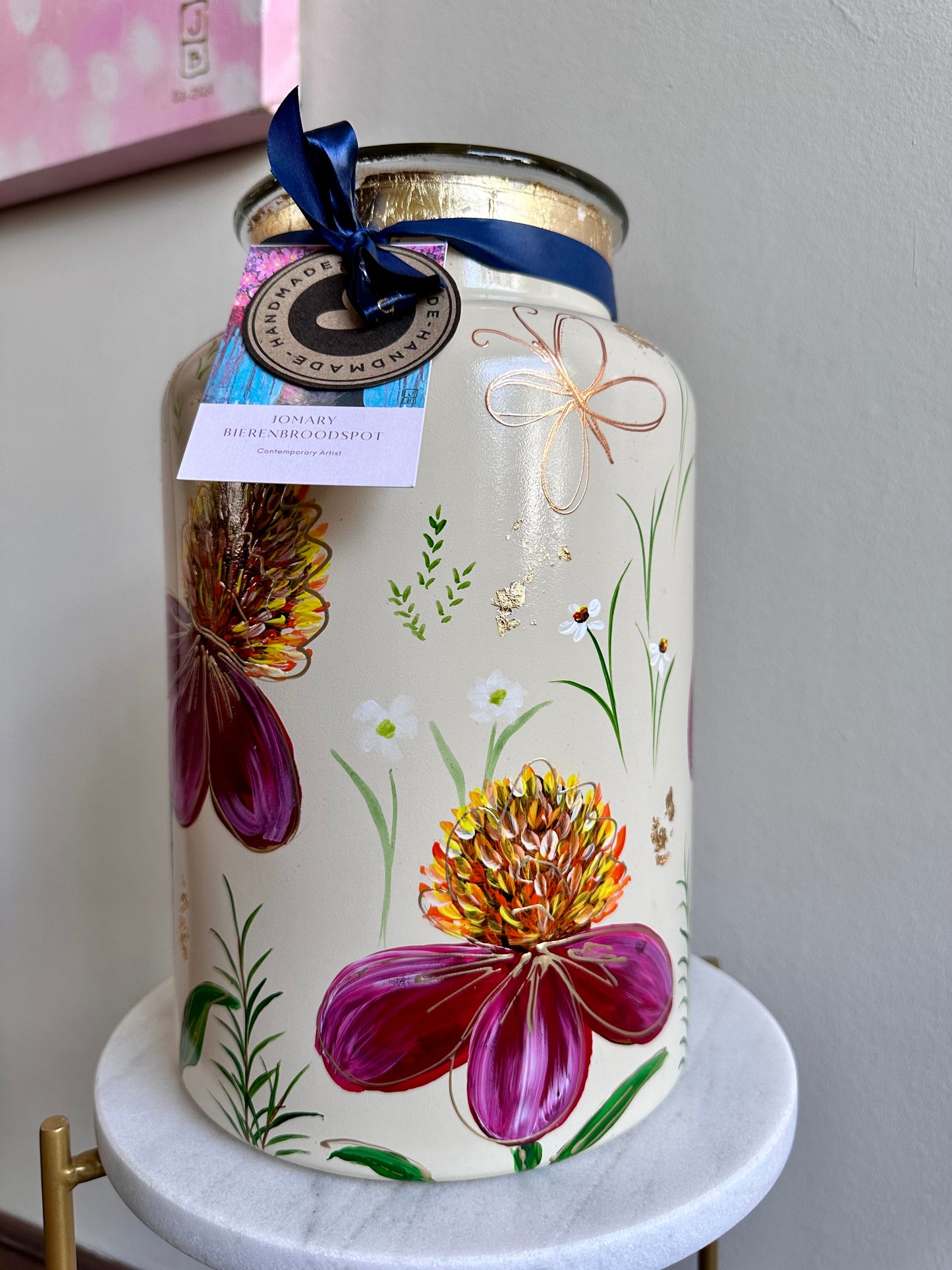 Hand-painted Flower Vase, 29 x 17 cm