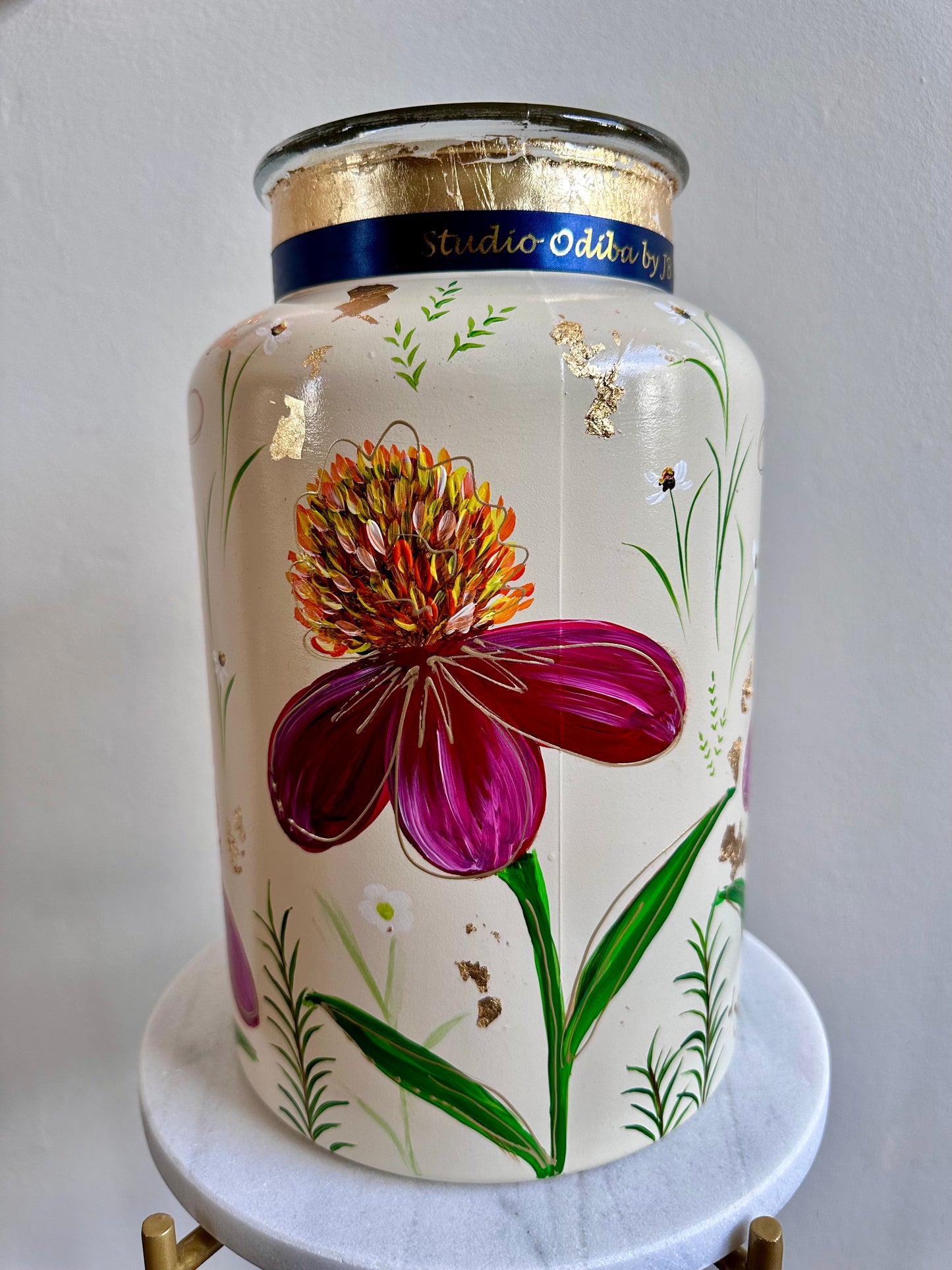 Hand-painted Flower Vase, 29 x 17 cm